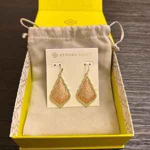 💥SALE today only!💥Kendra Scott Addie Drop Earrings